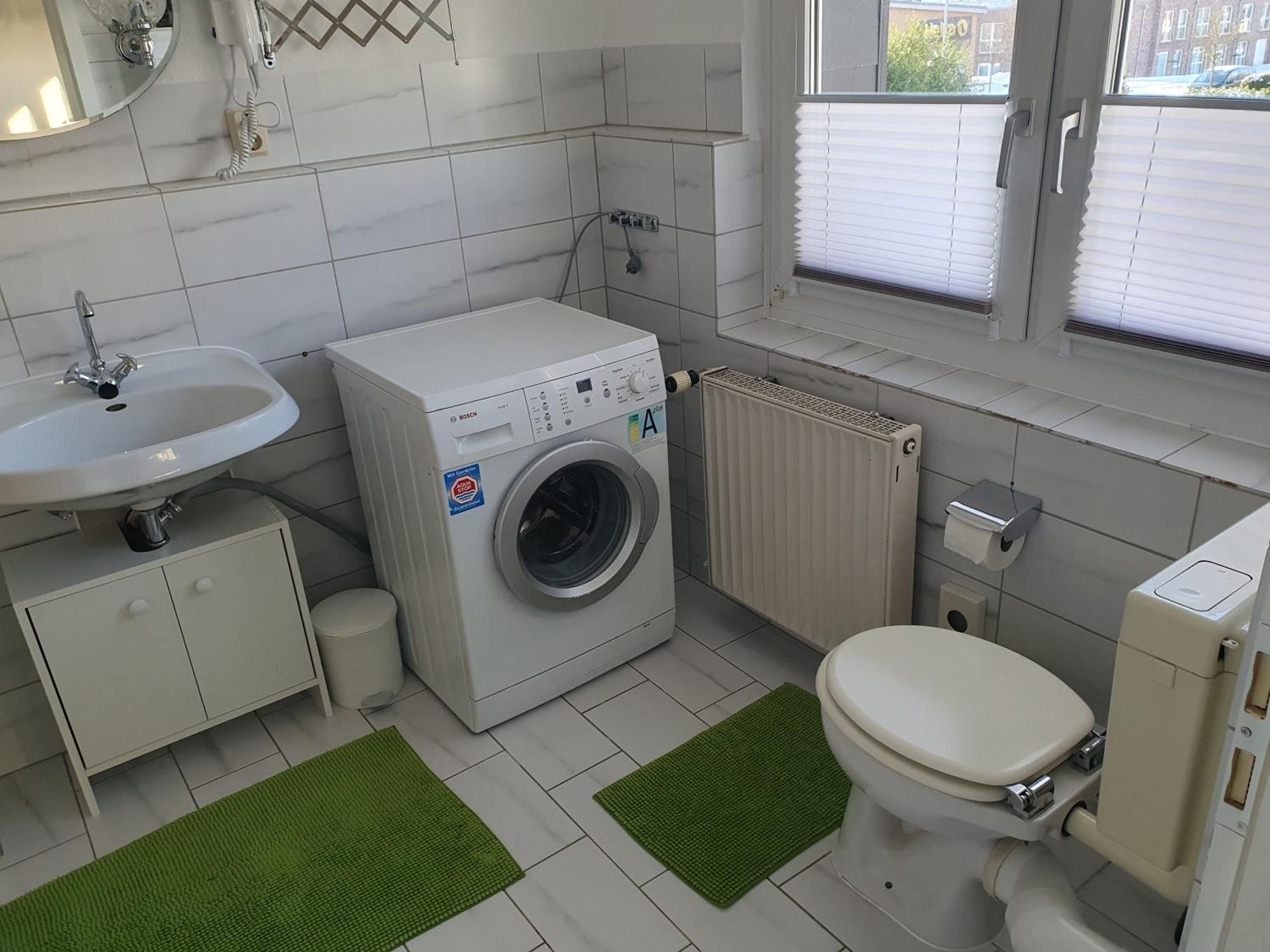 Neumuehler Hof- Ferienwohnung "Thomas" 3 Zimmer,3 Baeder Mit Dusche, Kostenfreie Parkplaetze Vor Dem Haus Schwerin  Buitenkant foto