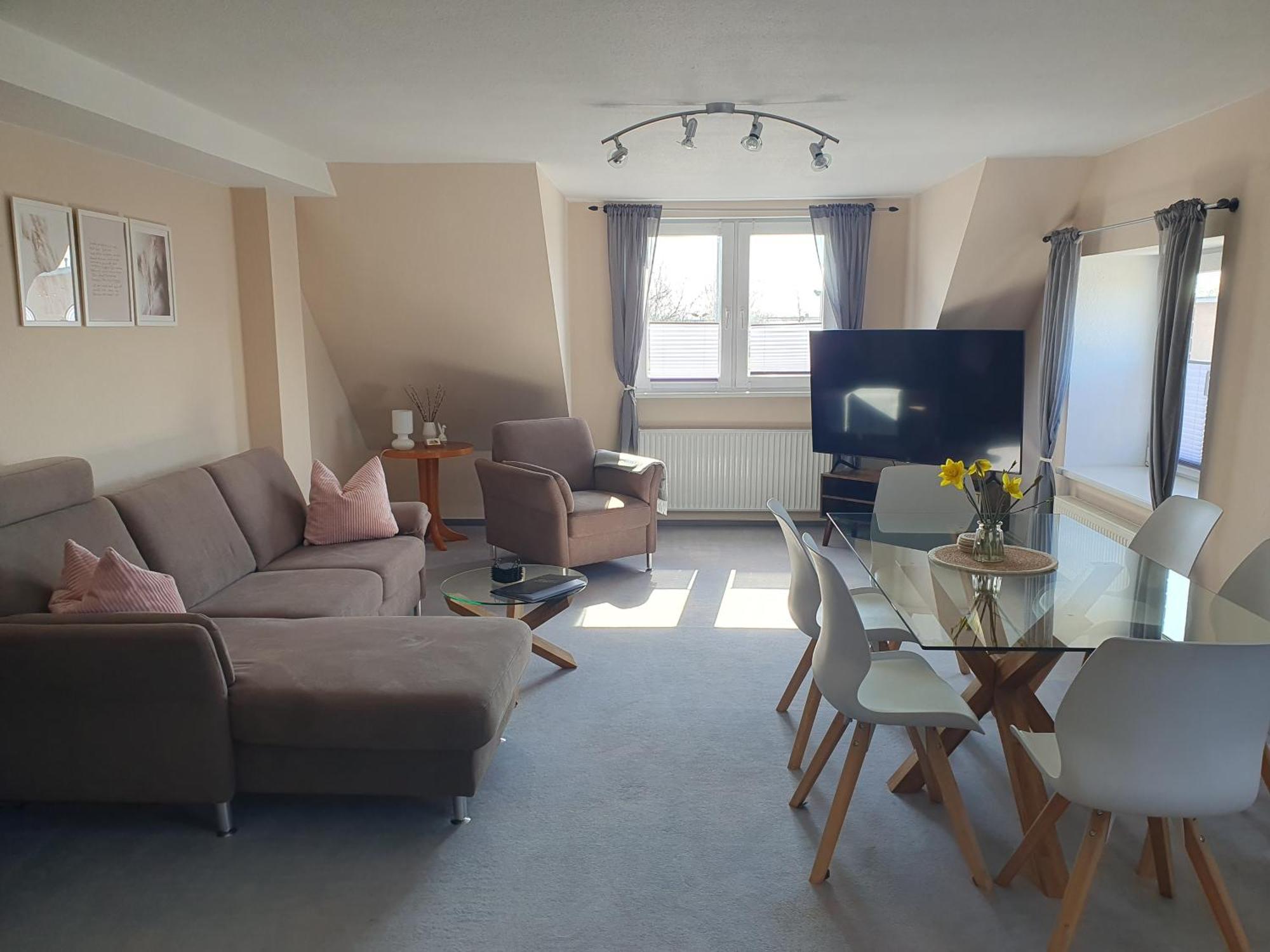 Neumuehler Hof- Ferienwohnung "Thomas" 3 Zimmer,3 Baeder Mit Dusche, Kostenfreie Parkplaetze Vor Dem Haus Schwerin  Buitenkant foto