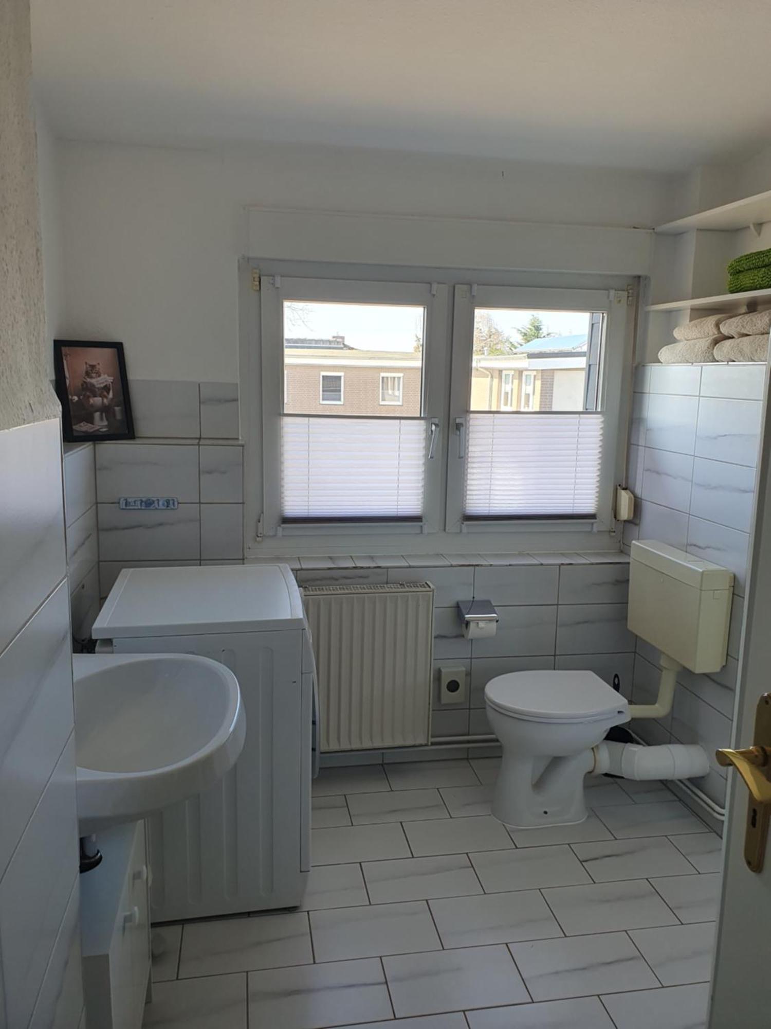 Neumuehler Hof- Ferienwohnung "Thomas" 3 Zimmer,3 Baeder Mit Dusche, Kostenfreie Parkplaetze Vor Dem Haus Schwerin  Buitenkant foto